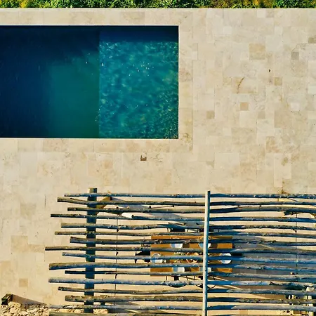 Domaine Aria Di Terra***** *