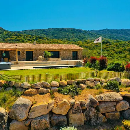 Domaine Aria Di Terra***** Figari (Corsica)